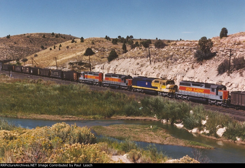 Mid-train helpers on loaded coal train